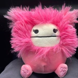 Squishmallow- 5" caparinne